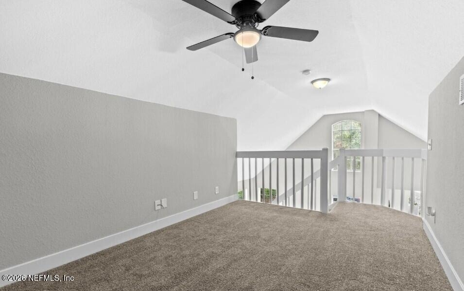 13700 Richmond Park Drive N - Photo 14