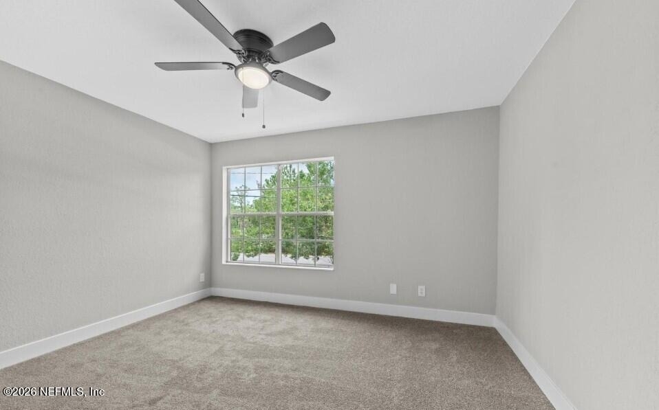 13700 Richmond Park Drive N - Photo 23