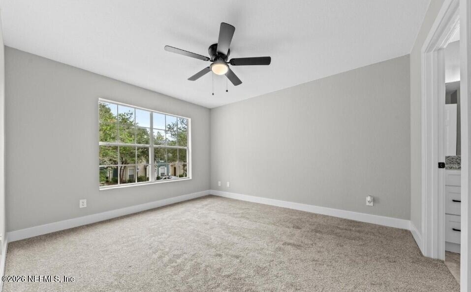 13700 Richmond Park Drive N - Photo 19