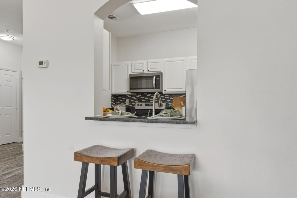 7990 Baymeadows Road - Photo 8