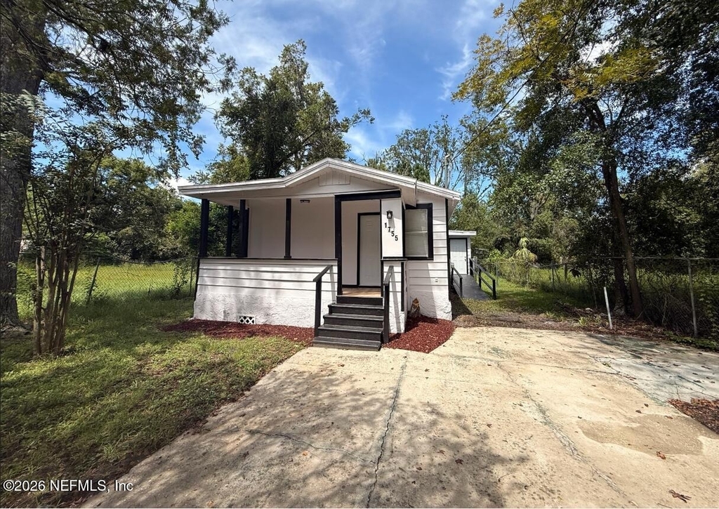 1755 W 30th Street - Photo 19