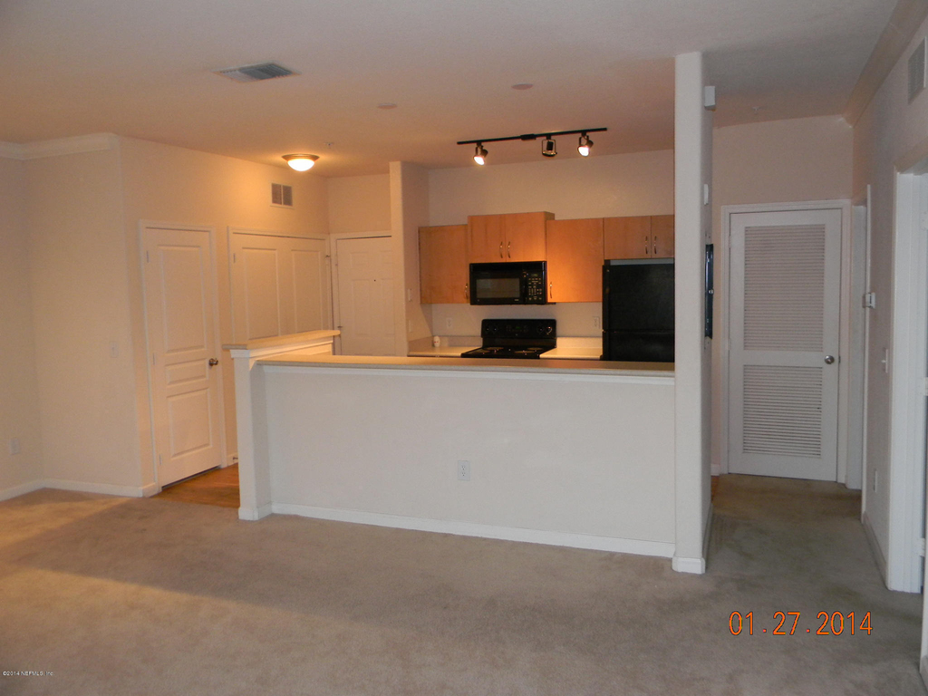 8290 Gate Parkway W - Photo 4