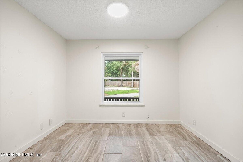 2421 Dogwood Lane - Photo 17