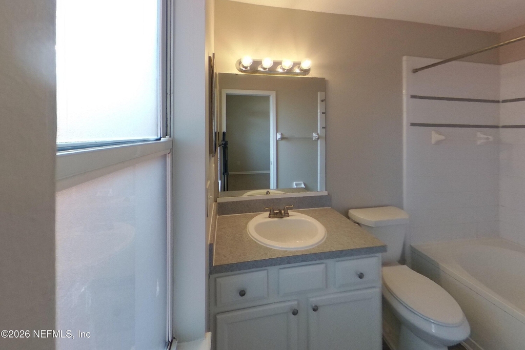 1163 Homard Boulevard E - Photo 8