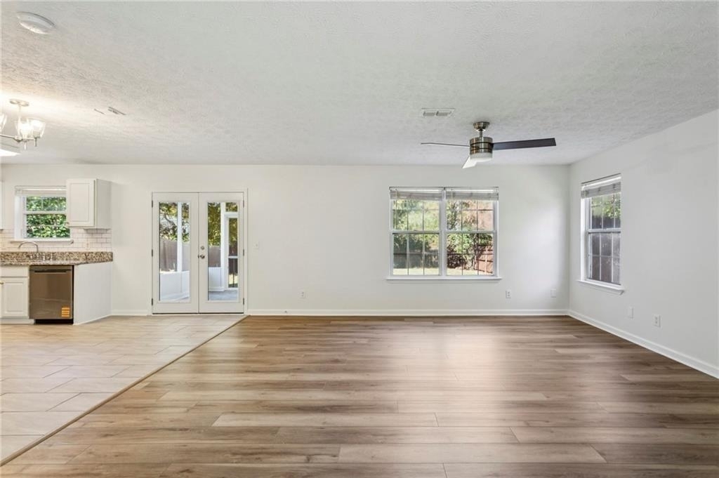 300 Carrington Way - Photo 10