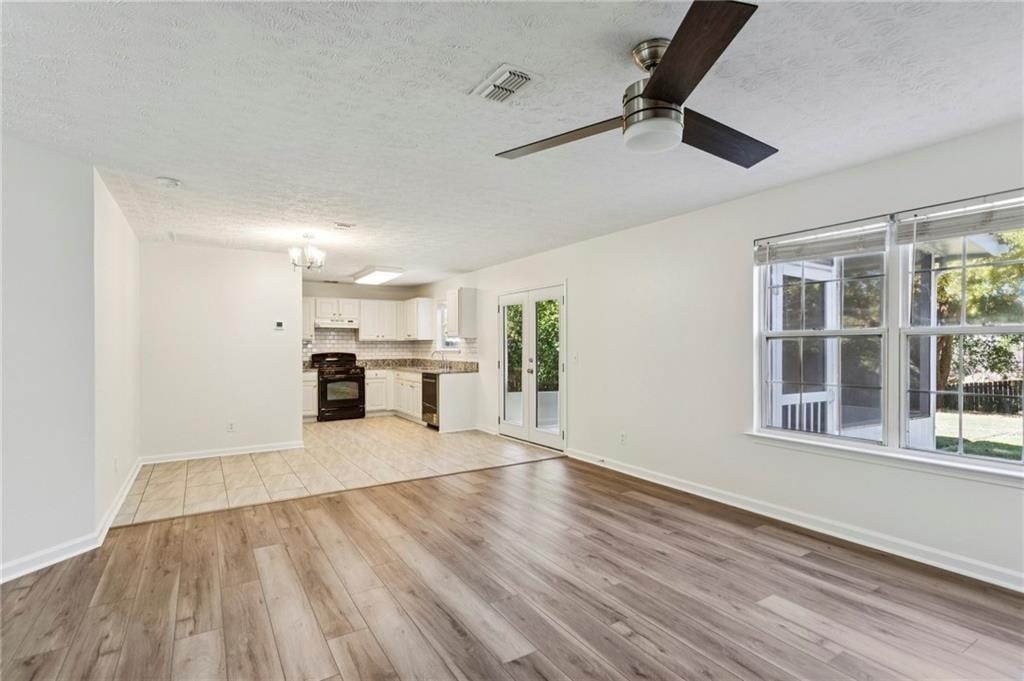 300 Carrington Way - Photo 11