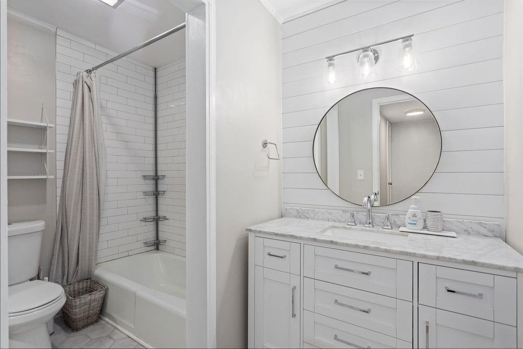 244 Triumph Drive Nw - Photo 3