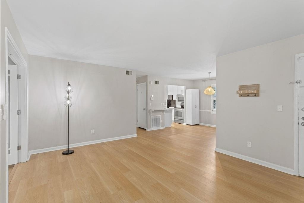 244 Triumph Drive Nw - Photo 6
