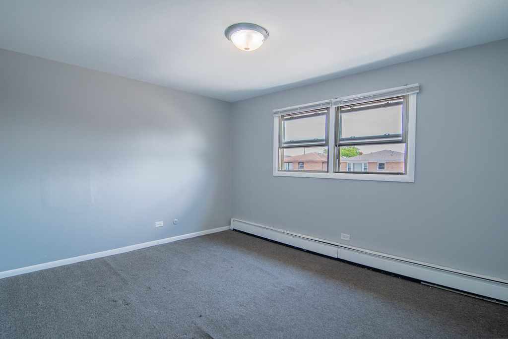 1665 Harbor Avenue - Photo 7