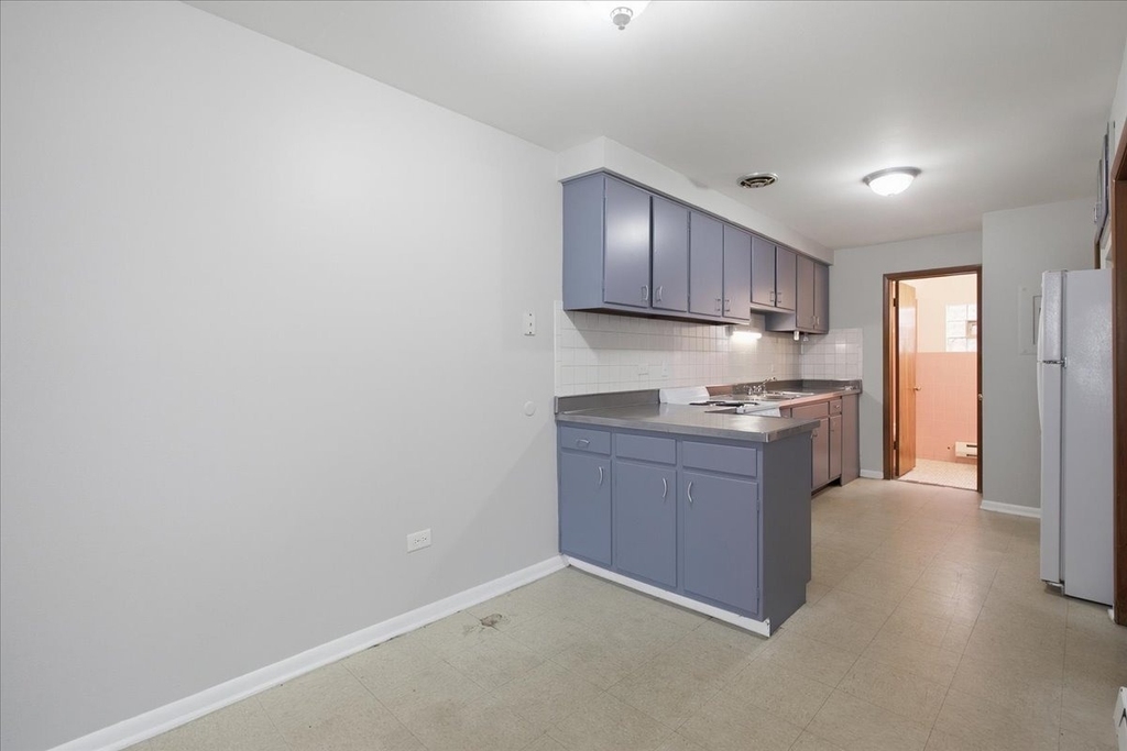 6206 W 64th Place - Photo 2