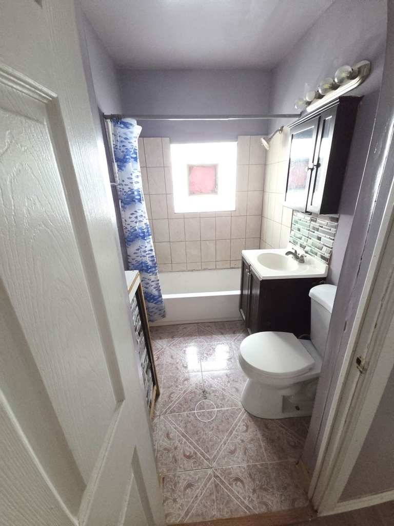 2118 W Garfield Boulevard - Photo 7