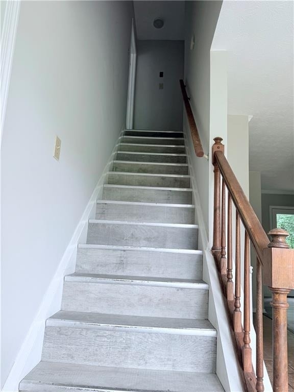 2535 Selman Drive - Photo 2