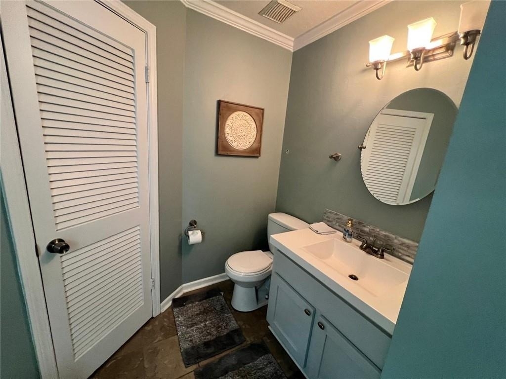 843 Heritage Square - Photo 9