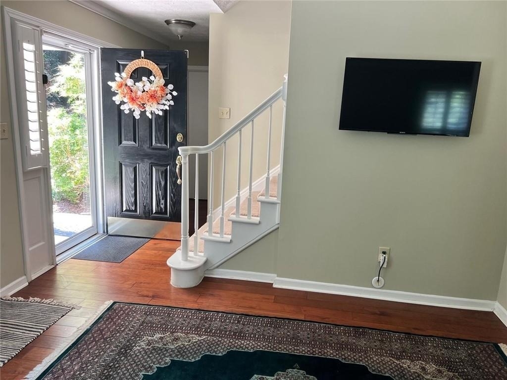 843 Heritage Square - Photo 0