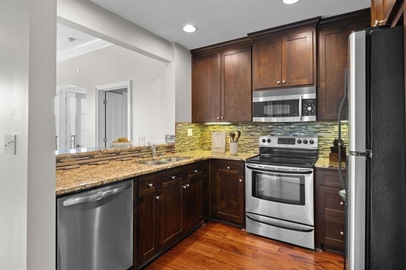 2255 Peachtree Road Ne - Photo 6