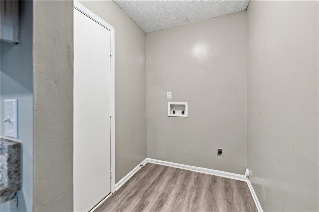 215 Henry Street - Photo 10