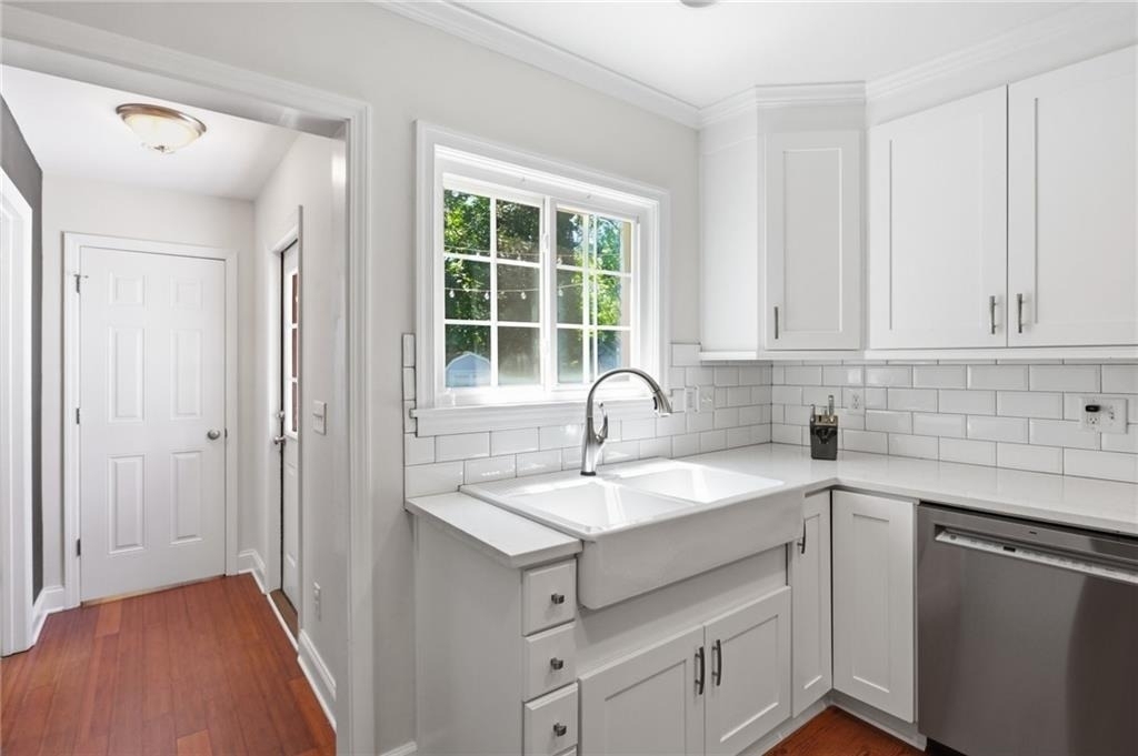 2305 Sanford Road - Photo 5