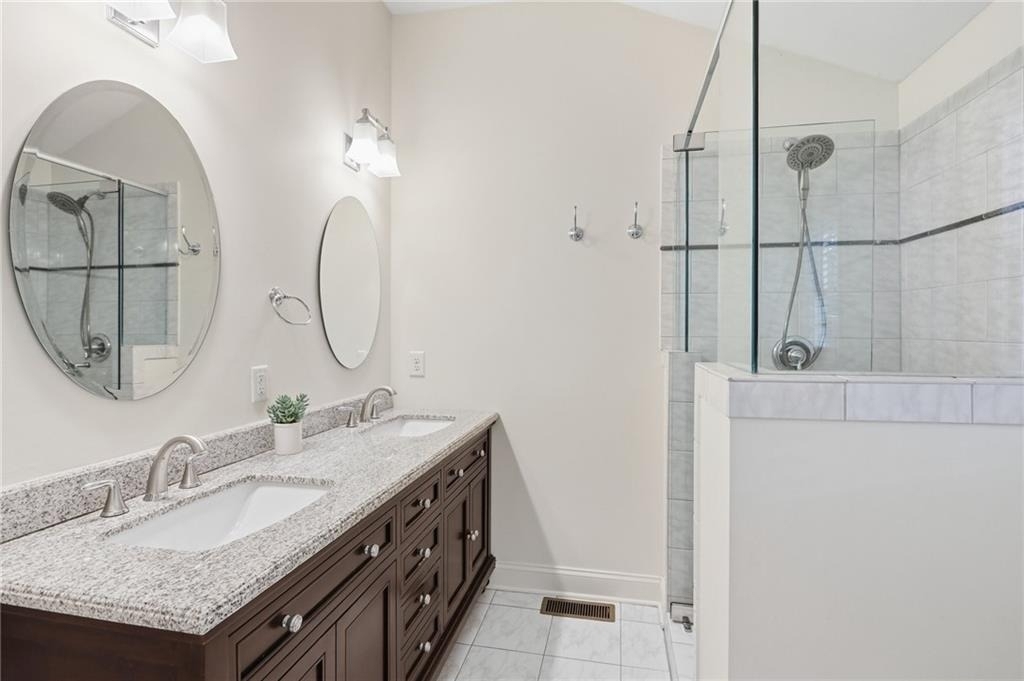 2305 Sanford Road - Photo 27