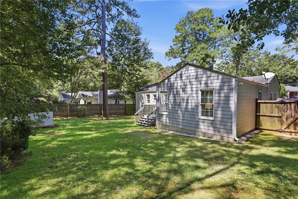 2305 Sanford Road - Photo 31