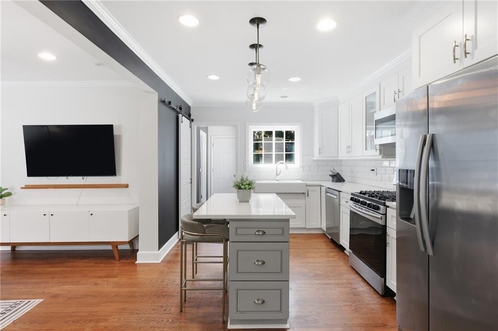 2305 Sanford Road - Photo 3