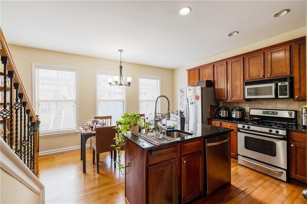 625 Grove Manor Park - Photo 8