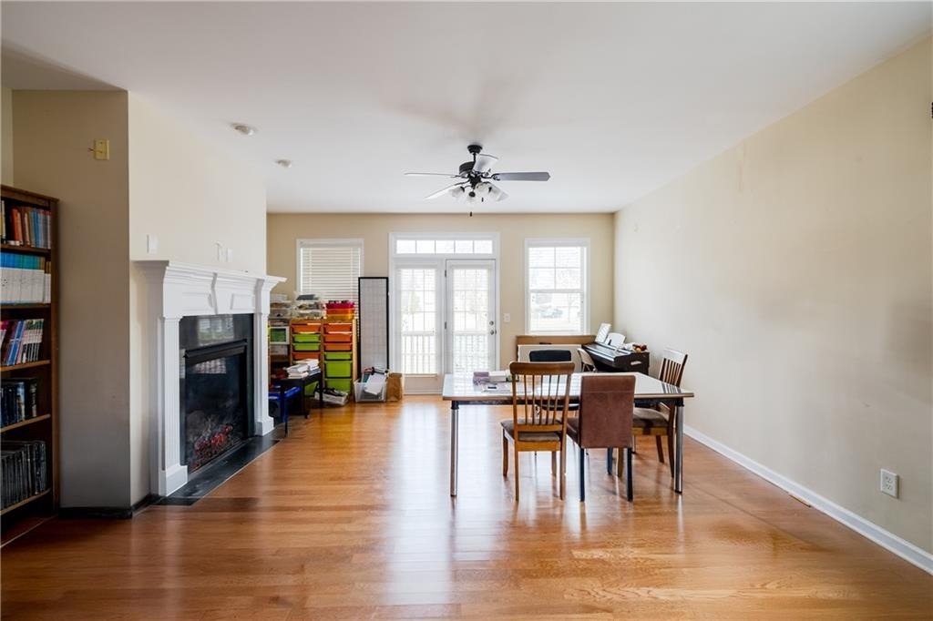 625 Grove Manor Park - Photo 4
