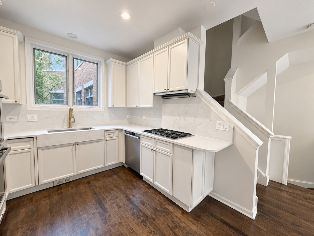 1351 W Altgeld Street - Photo 14