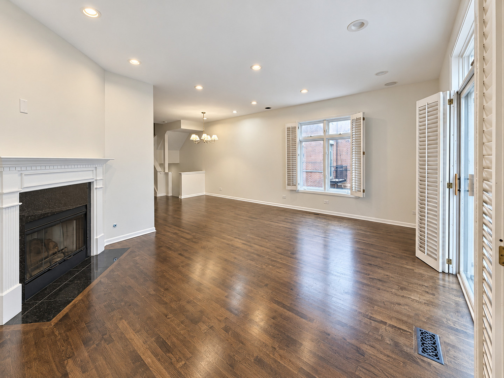 1351 W Altgeld Street - Photo 11