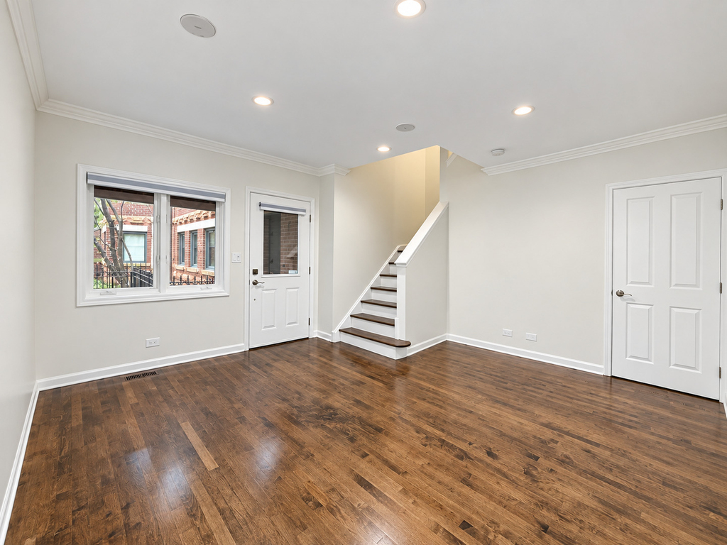 1351 W Altgeld Street - Photo 6