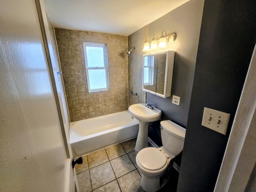 1640 N Prairie Avenue - Photo 8