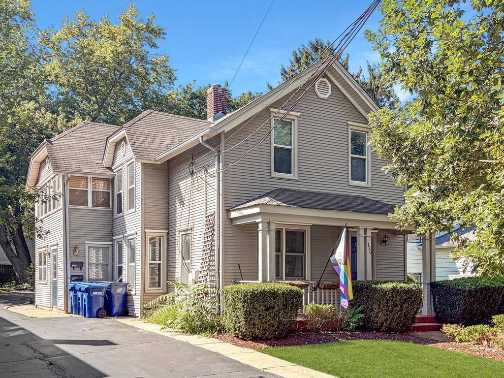 320 N 5th Street - Photo 0