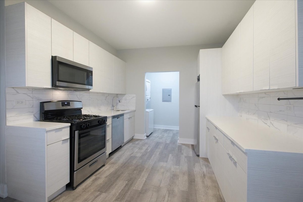 6214 S Dorchester Avenue - Photo 1