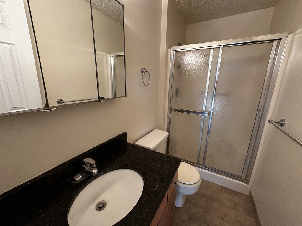 1340 Brook Street - Photo 7