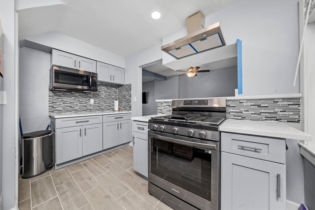 6404 S Lockwood Avenue - Photo 2