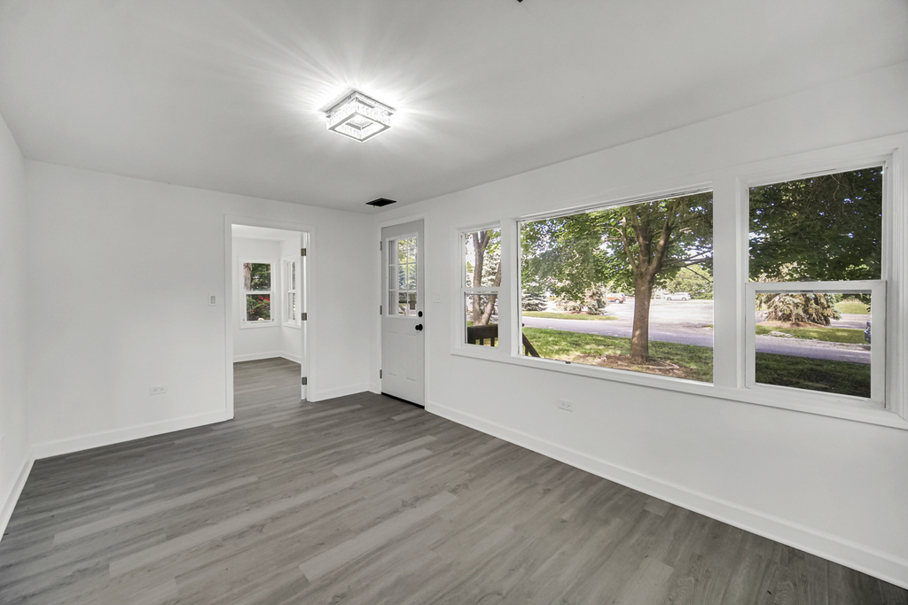 34904 N Carvis Drive - Photo 3
