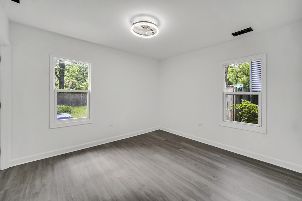 34904 N Carvis Drive - Photo 10