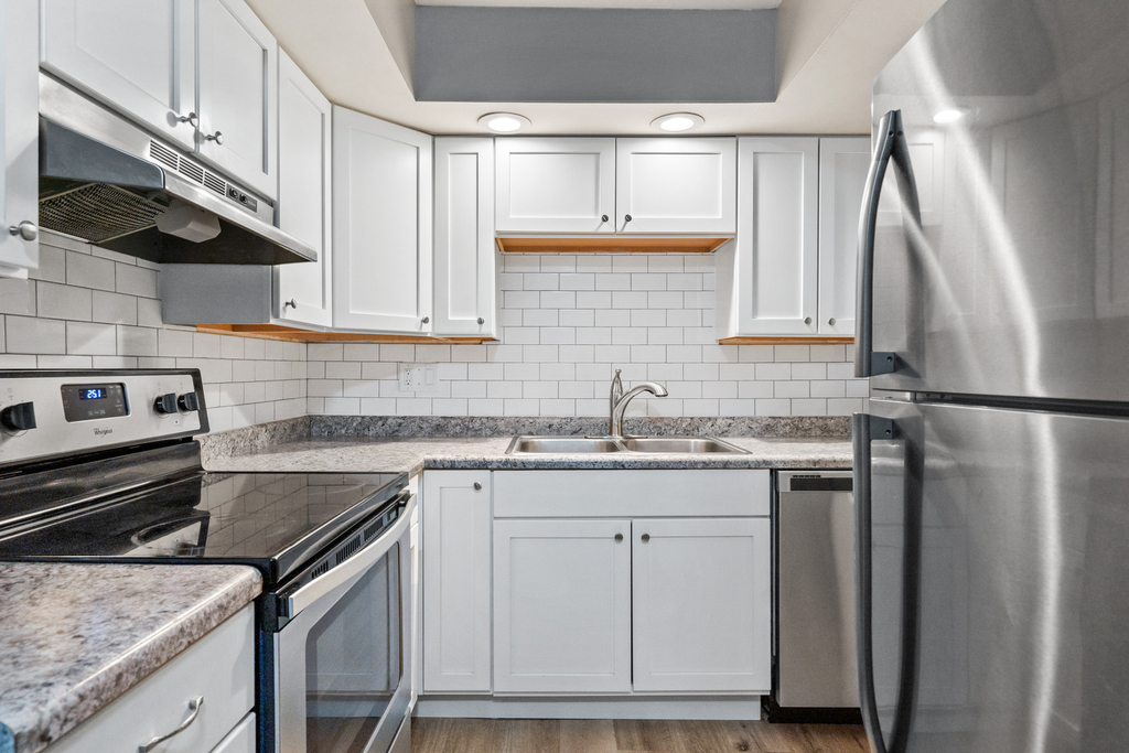 2655 Tech Drive - Photo 0