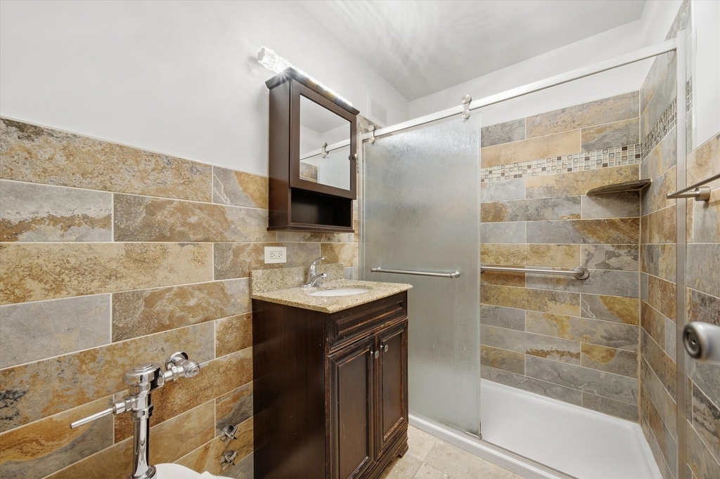 6157 N Sheridan Road - Photo 13