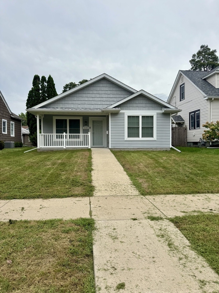 2128 11th Street - Photo 0