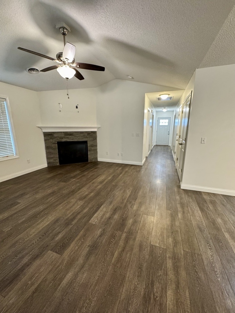 2128 11th Street - Photo 1