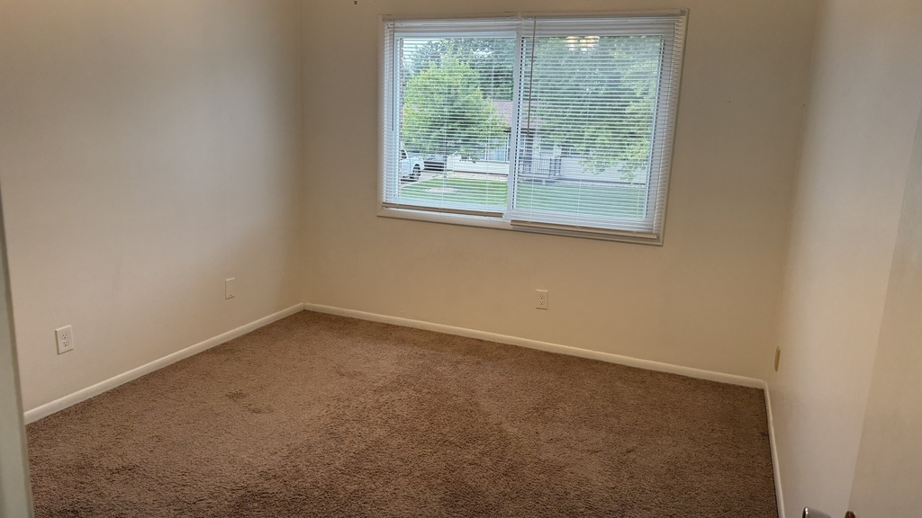 400 N 5th Street - Photo 6