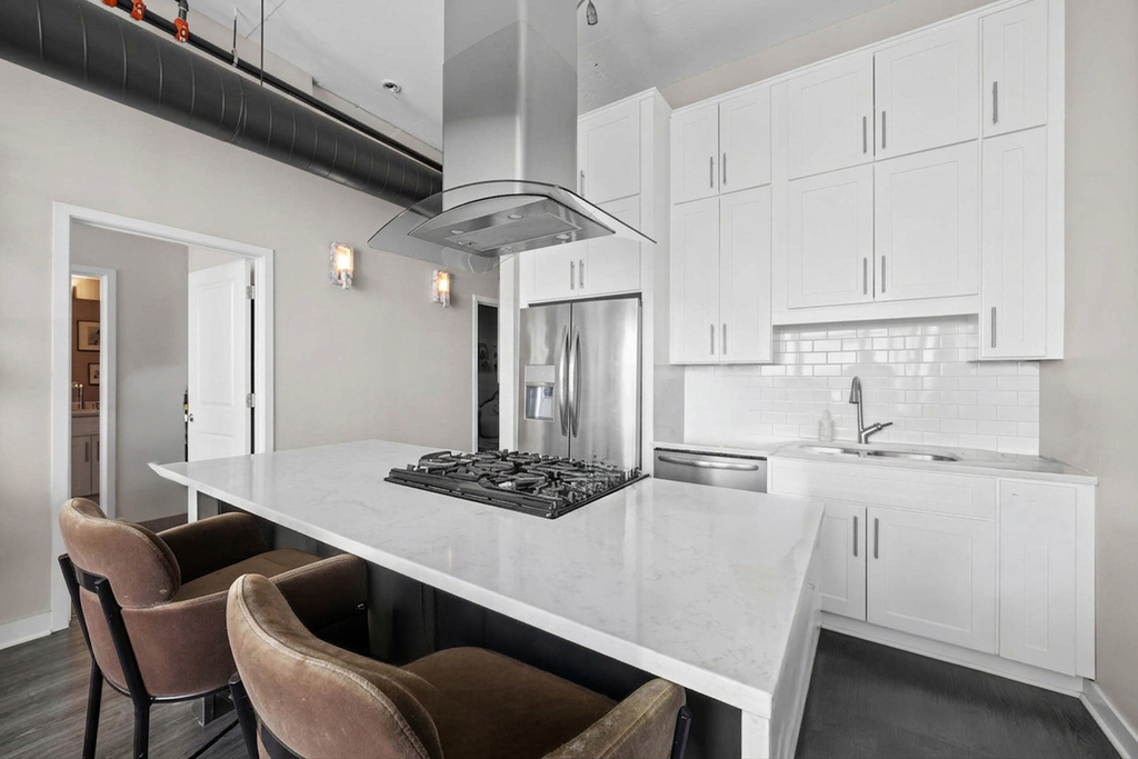 50 E 16th Street - Photo 5