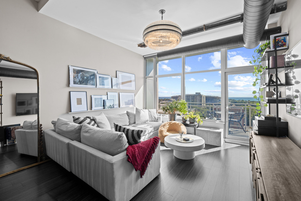 50 E 16th Street - Photo 1