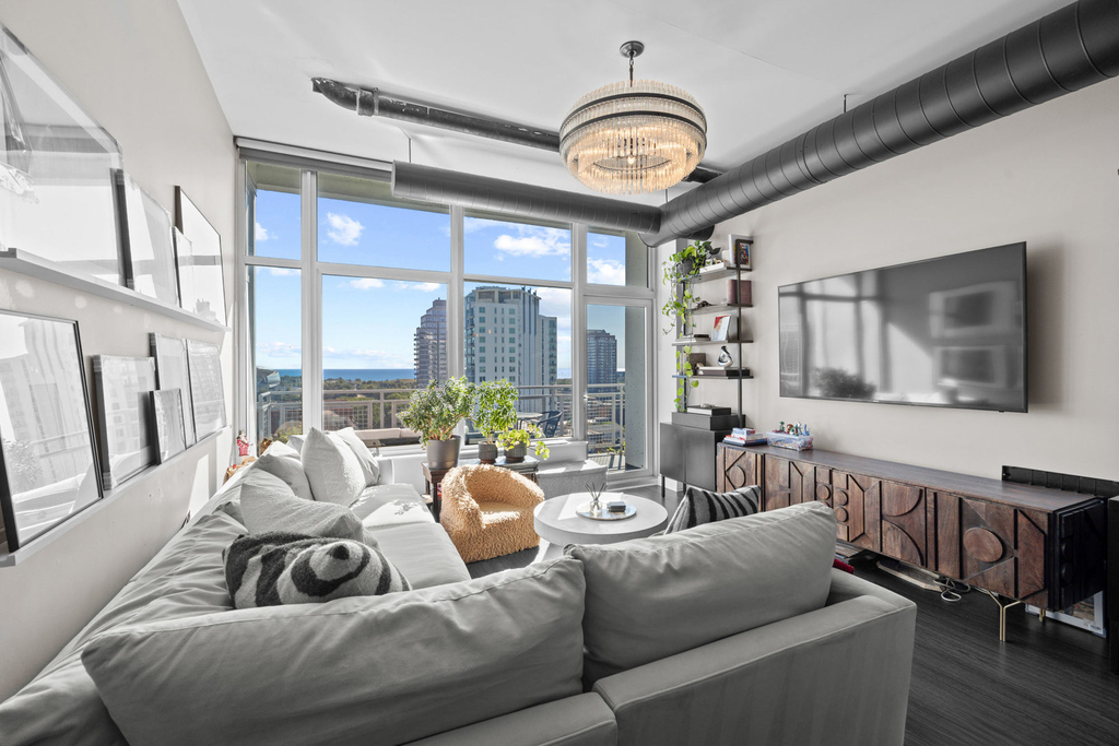 50 E 16th Street - Photo 2