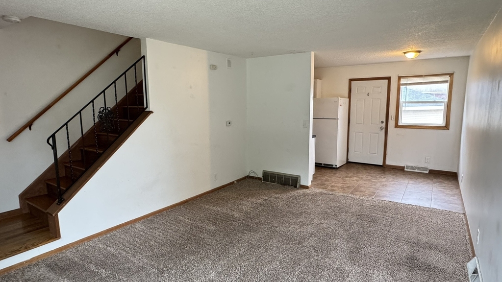 3 Park Avenue - Photo 3