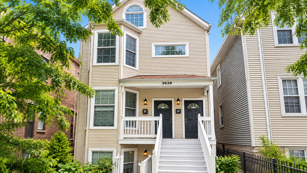 3636 N Hermitage Avenue - Photo 0