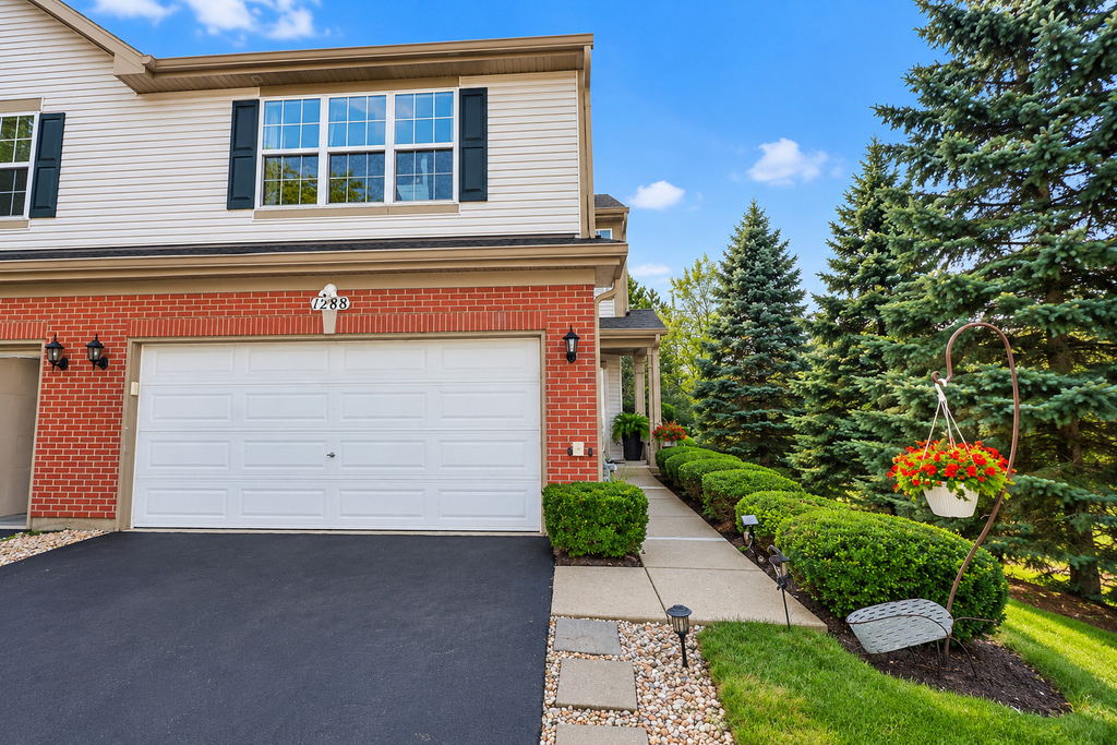 1288 W Black Wolf Road - Photo 0