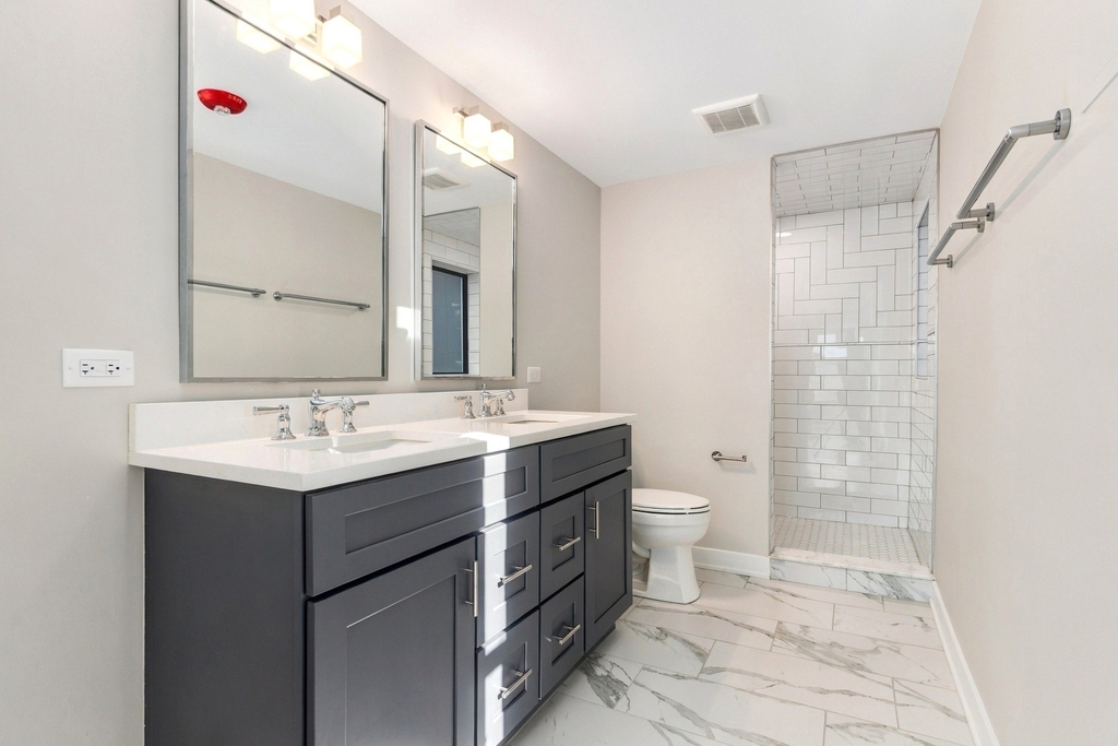 20 W Jefferson Avenue - Photo 14