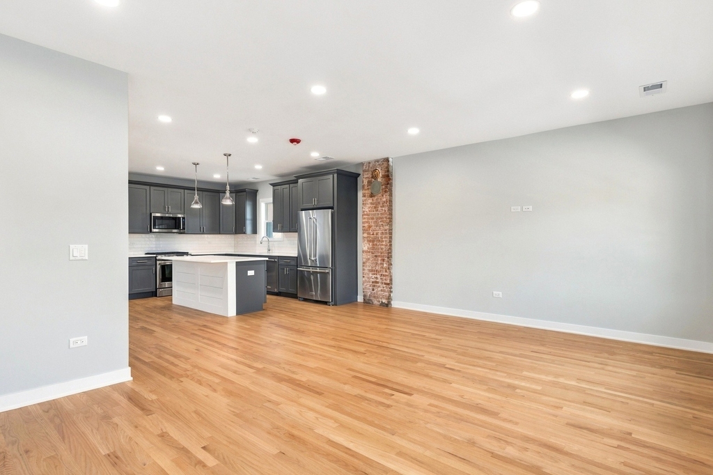 20 W Jefferson Avenue - Photo 8