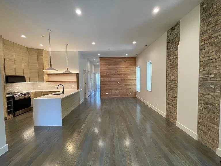 1057 N Wolcott Avenue - Photo 11